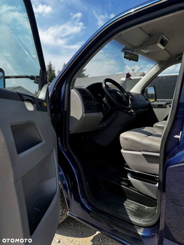 Volkswagen Transporter - 4
