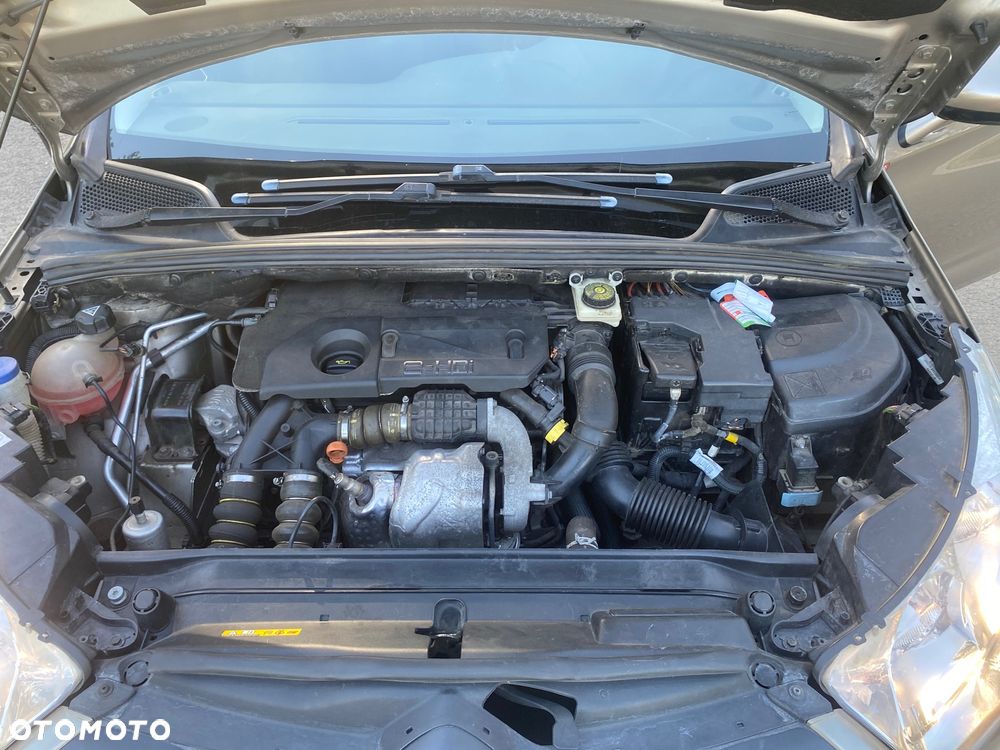 Citroën C4 HDi 115 Exclusive - 25