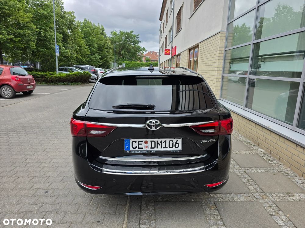 Toyota Avensis - 6