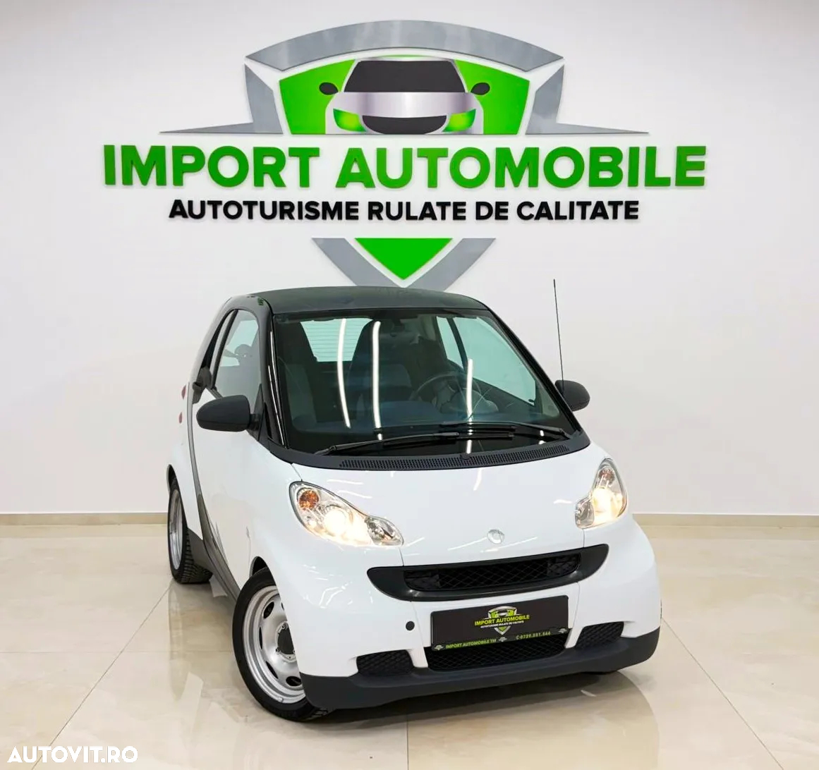 Smart Fortwo coupe softouch black&white limited micro hybrid drive - 11