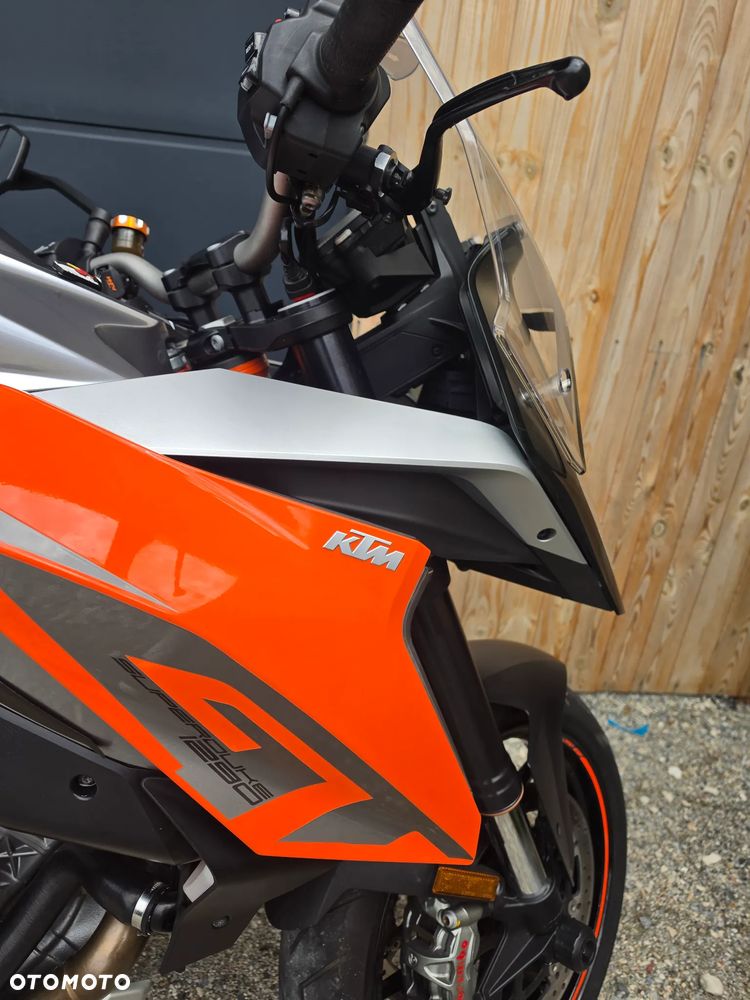 KTM Super Duke - 4