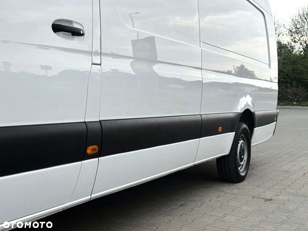 Mercedes-Benz Sprinter - 29