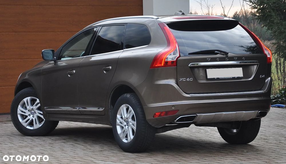 Volvo XC 60 D4 Geartronic Summum - 4