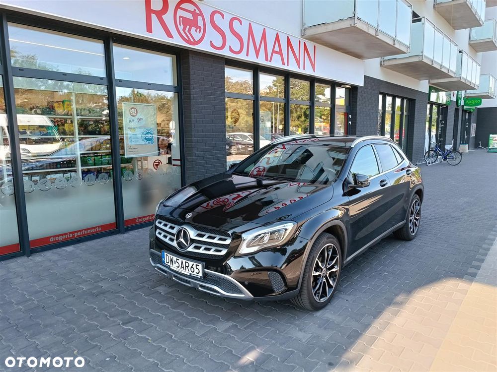 Mercedes-Benz GLA 200 7G-DCT - 9