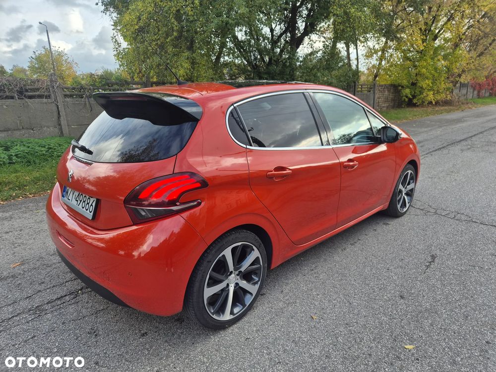 Peugeot 208 165 THP Stop & Start Allure - 11