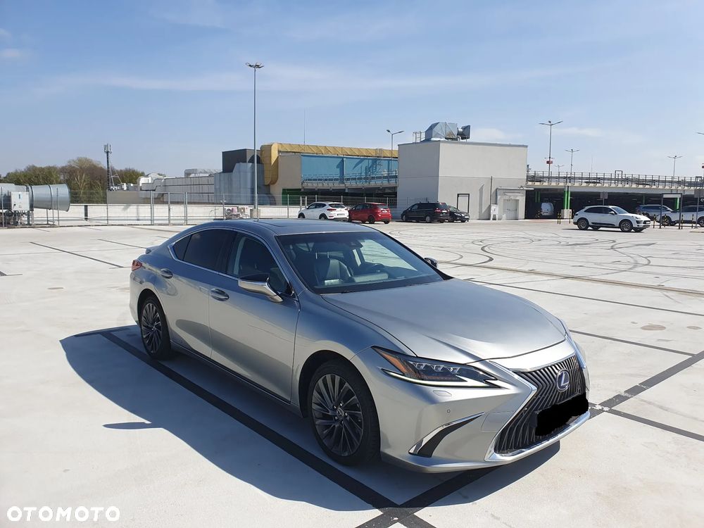 Lexus ES 300h Prestige - 8