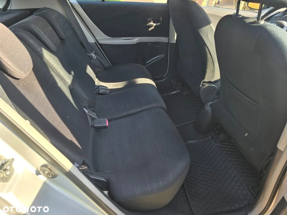 Toyota Yaris 1.4 D-4D Sol - 15