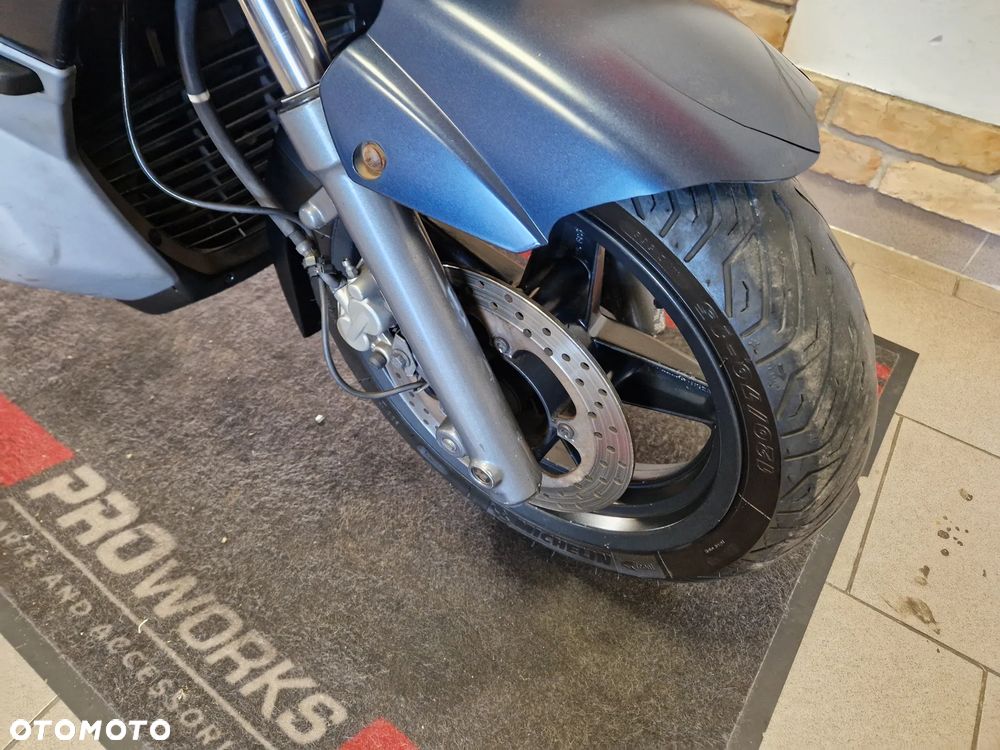 Yamaha X-max - 26