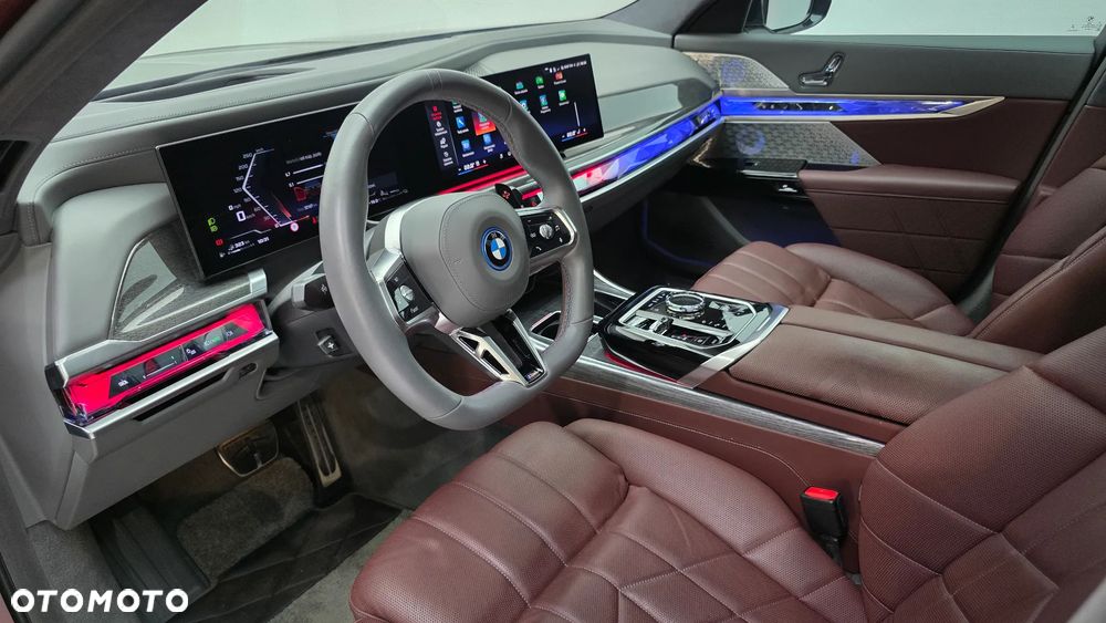 BMW Seria 7 M760e PHEV xDrive sport - 21