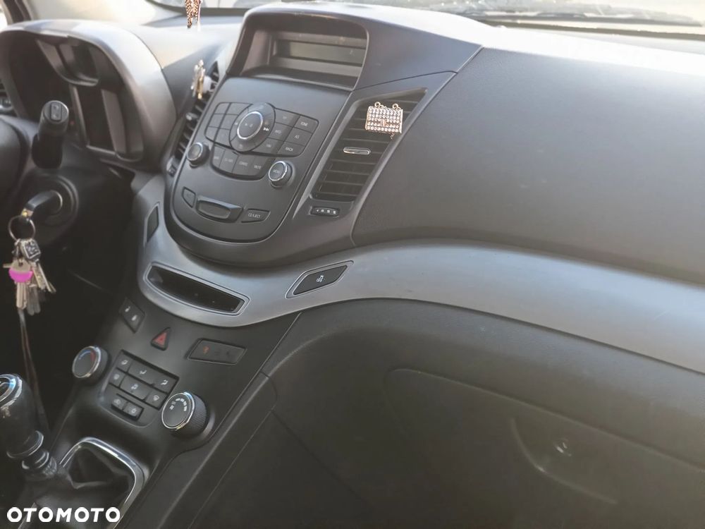 Chevrolet Orlando 1.8 LS - 30