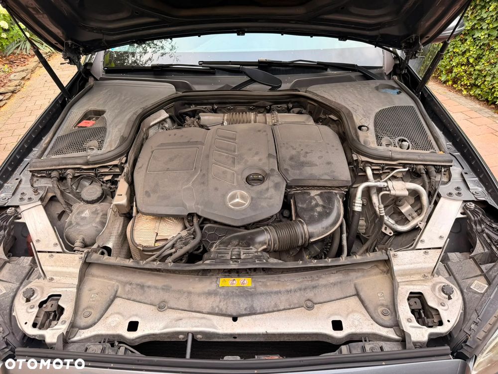 Mercedes-Benz Klasa E 220 d 9G-TRONIC - 12