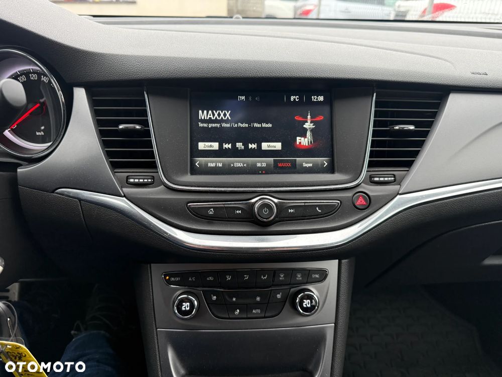 Opel Astra 1.4 Turbo Innovation - 26