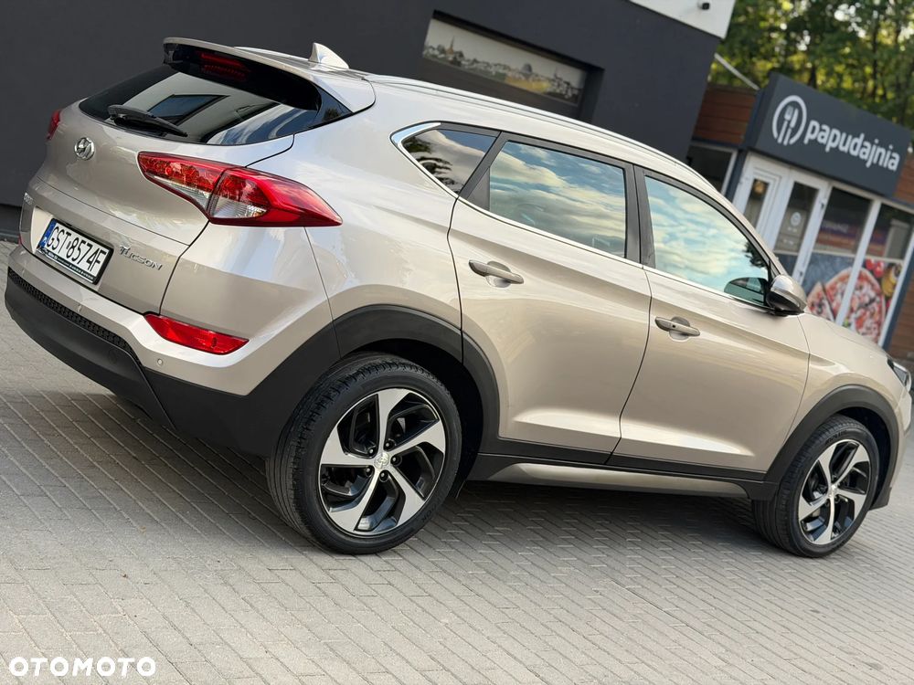 Hyundai Tucson 1.7 CRDI BlueDrive TourdePologne 2WD - 12