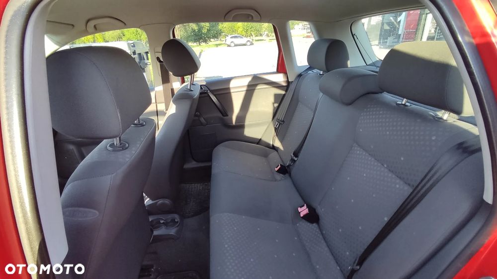 Volkswagen Polo 1.4 16V Basis - 14