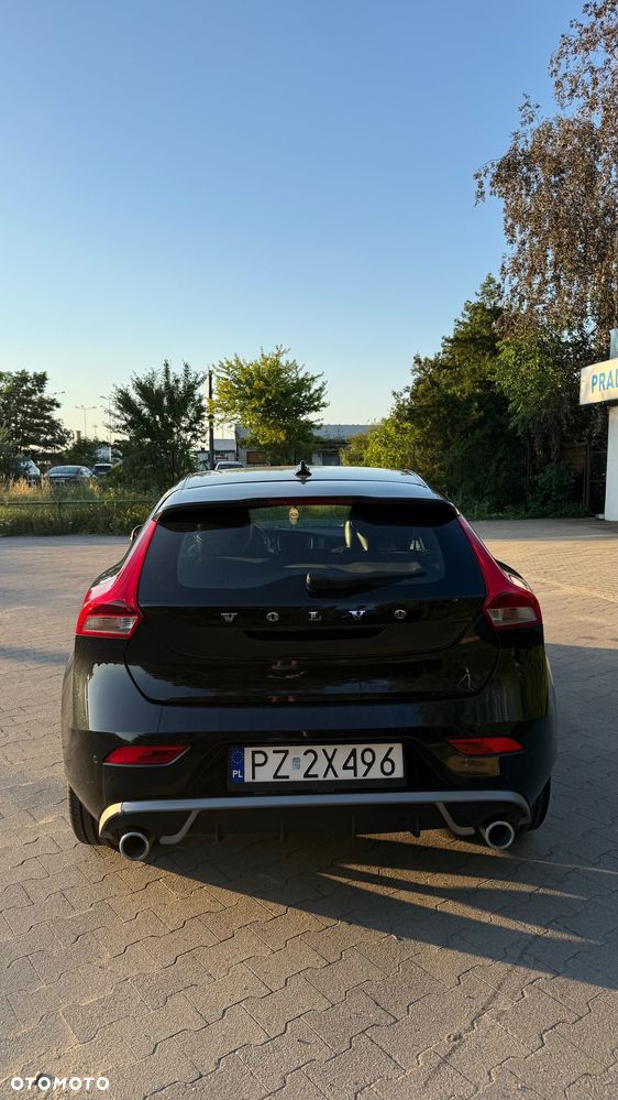 Volvo V40 D2 Drive-E R-Design Momentum - 8