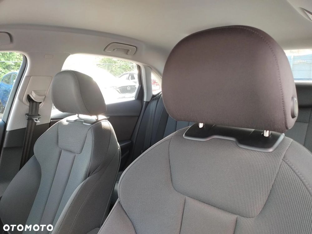 Audi A4 35 TFSI mHEV S tronic - 12