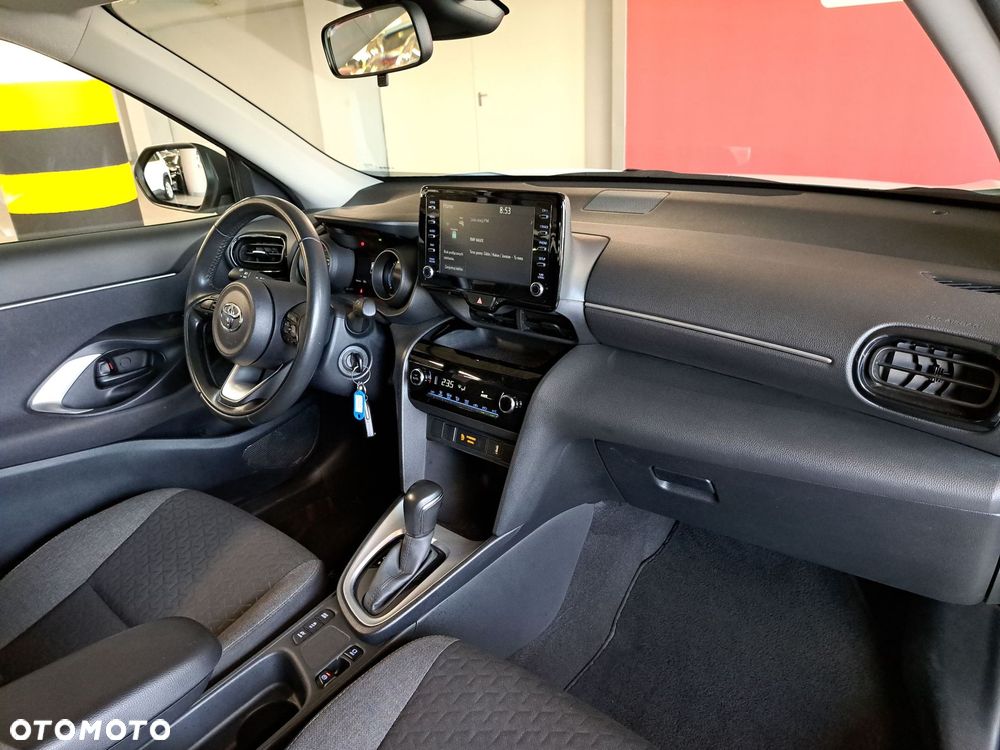 Toyota Yaris Cross Hybrid 1.5 Comfort - 17