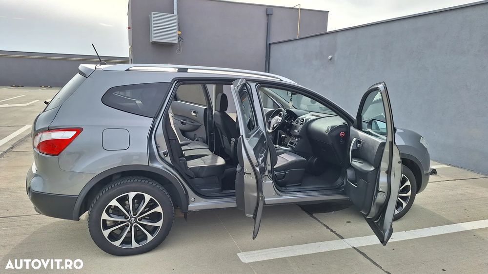 Nissan Qashqai+2 - 4