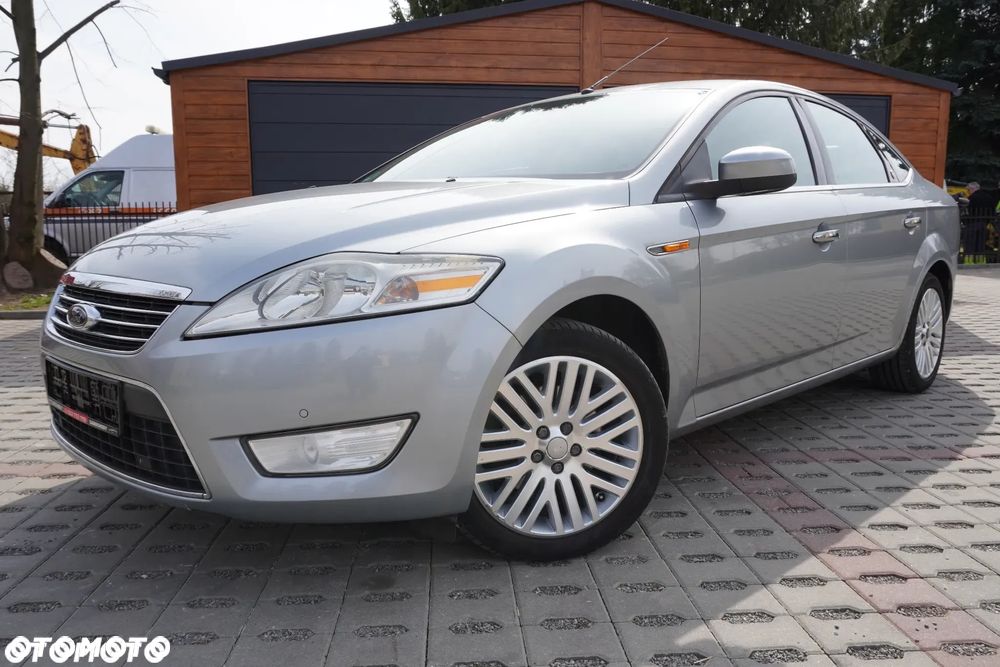 Ford Mondeo 2.0 Ghia X100 / X - 12