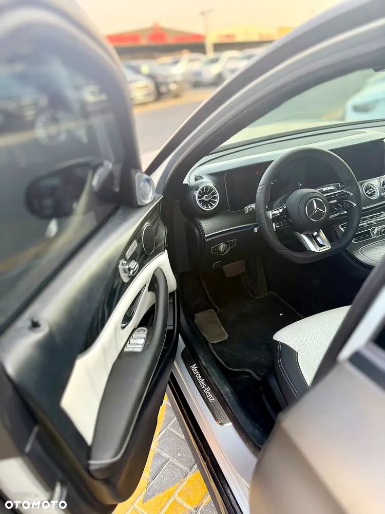 Mercedes-Benz Klasa E 300 9G-TRONIC AMG Line - 5