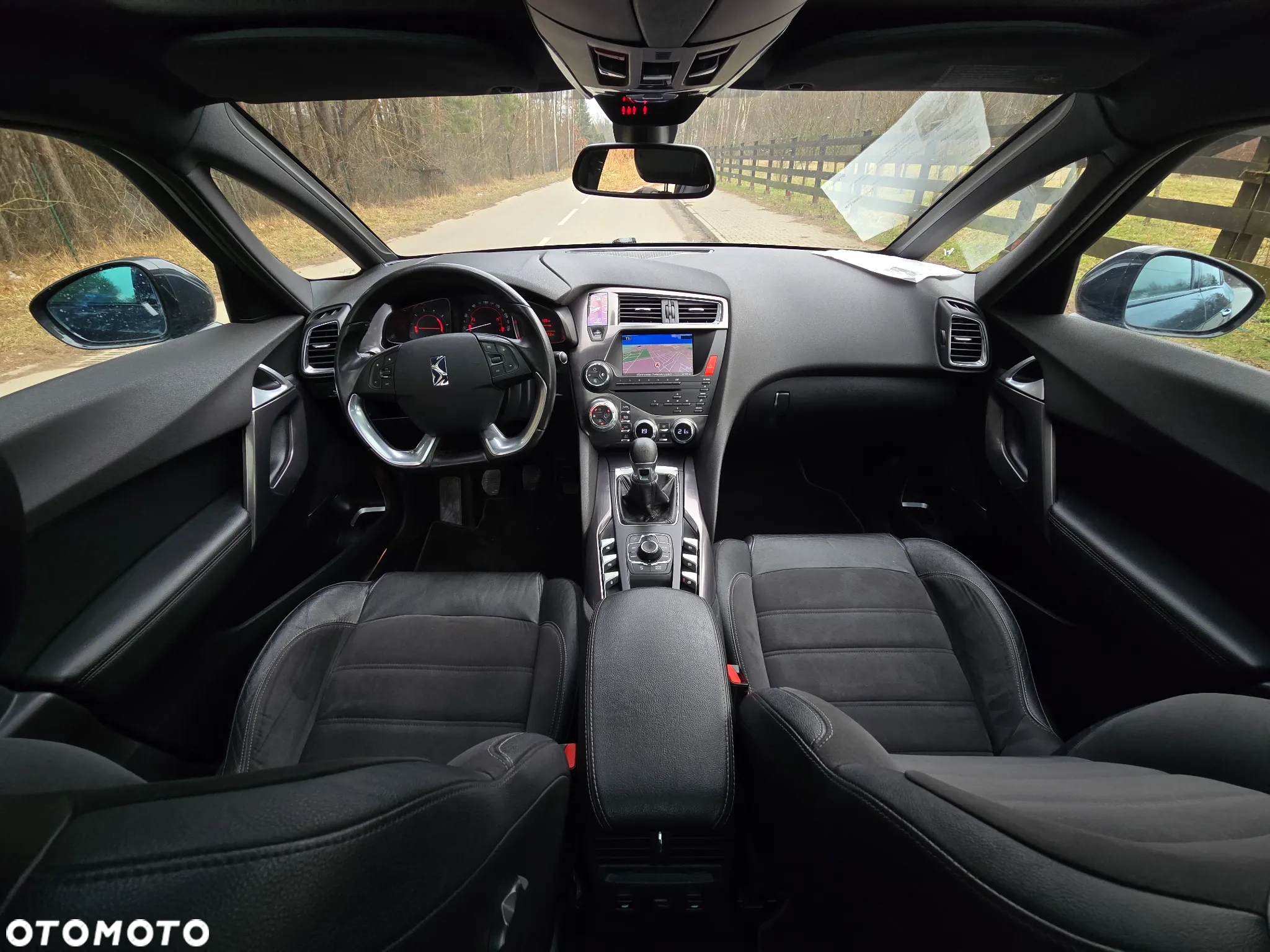Citroën DS5 2.0 HDi SoChic - 8