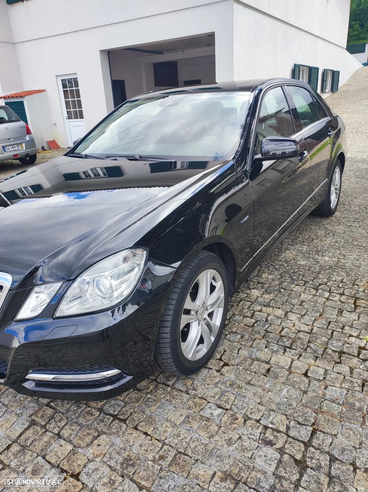 Mercedes-Benz E 250 CDI DPF 4Matic BlueEFFICIENCY 7G-TRONIC Avantgarde - 2