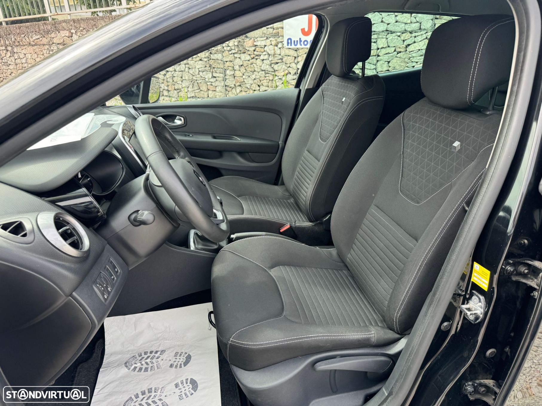 Renault Clio 0.9 TCe Limited Edition - 9