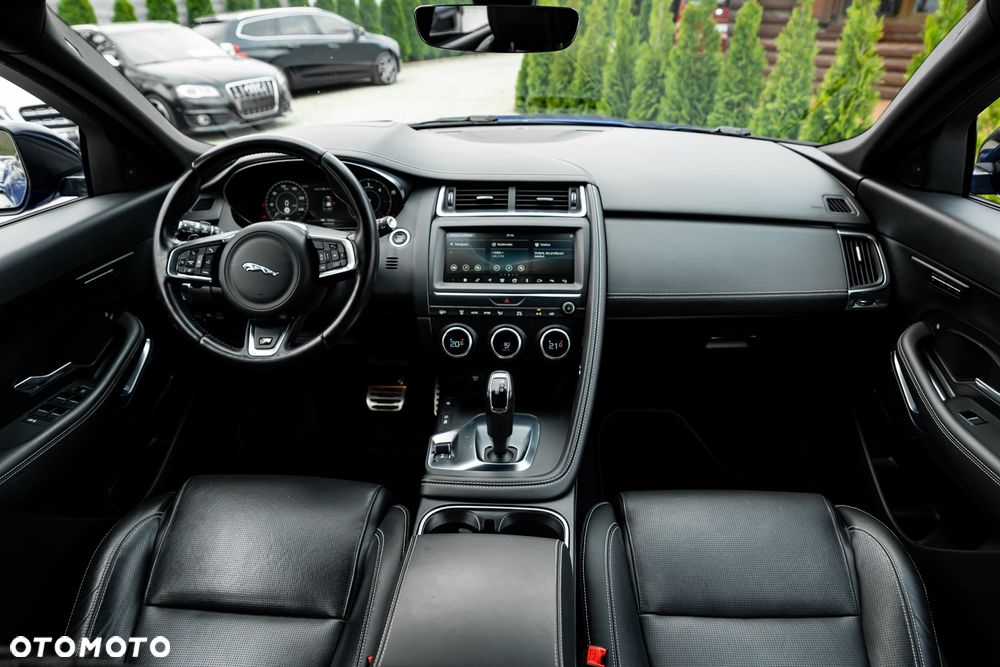 Jaguar E-Pace D240 AWD R-Dynamic S - 26