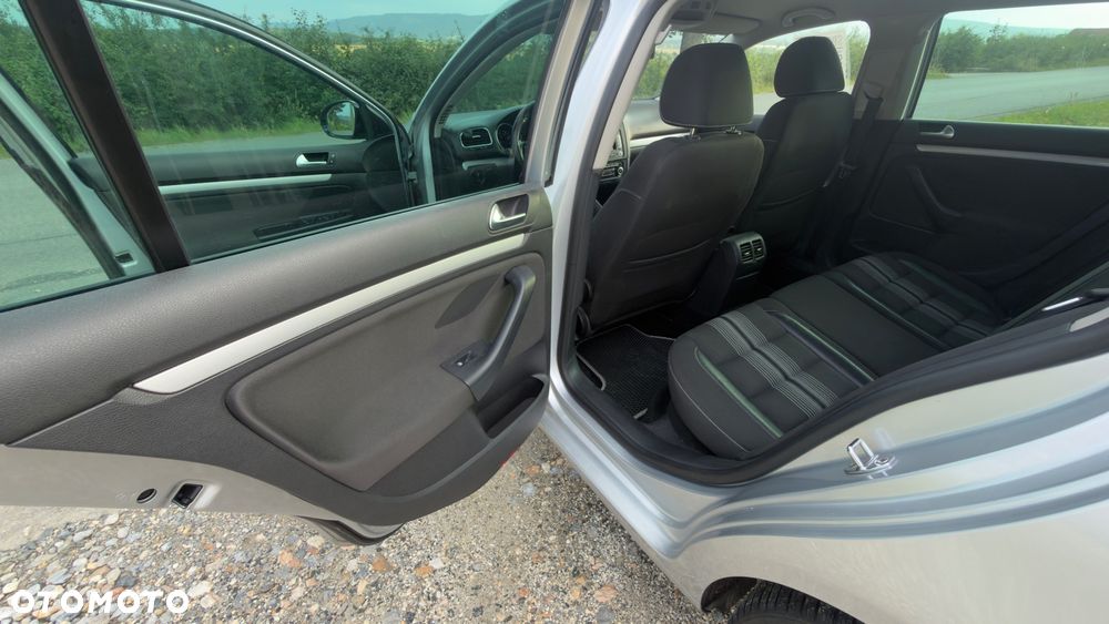 Volkswagen Golf 1.4 TSI BMT Comfortline - 28