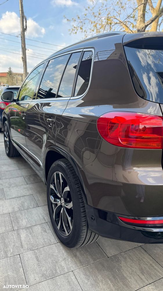 Volkswagen Tiguan - 11