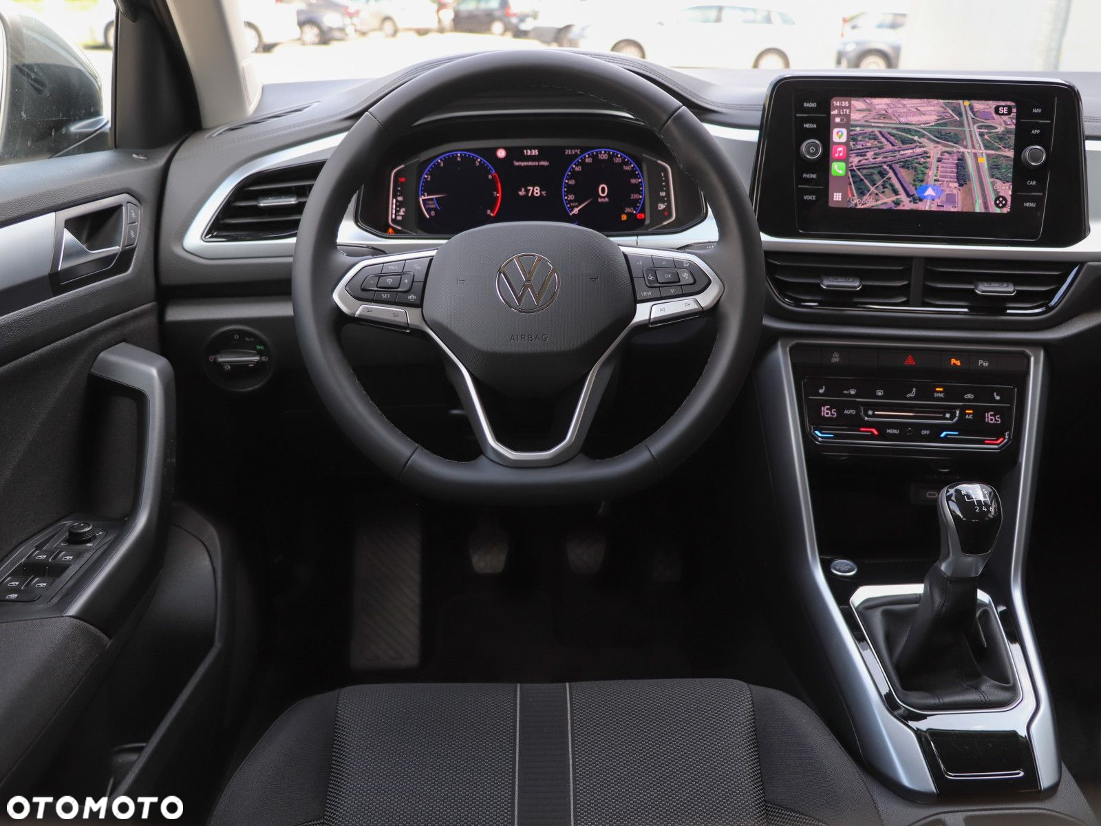 Volkswagen T-Roc - 14