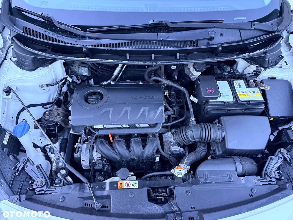 Hyundai i30 1.4 Family - 8