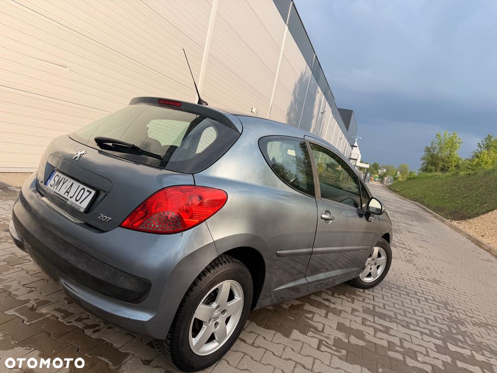Peugeot 207 1.4 16V Trendy - 4