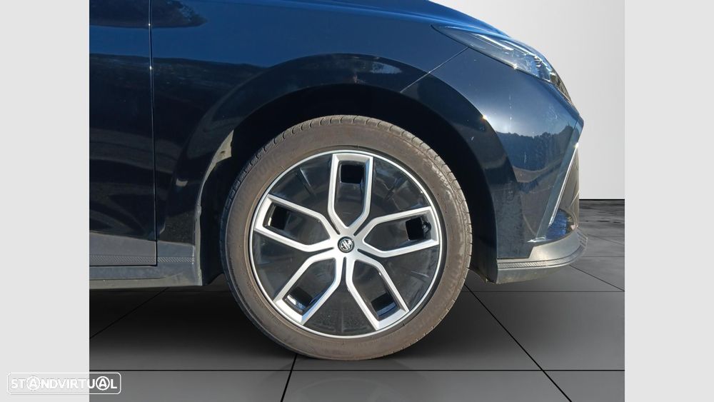 MG MG4 64 kWh Luxury - 16