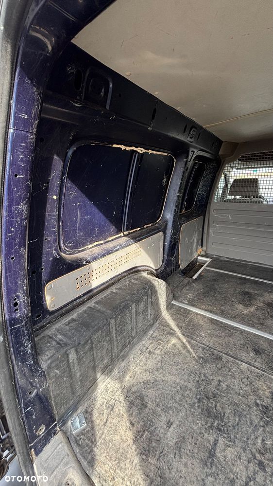 Volkswagen Caddy Maxi - 10