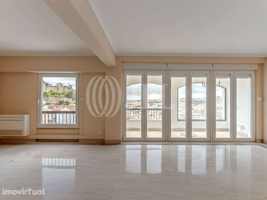 Apartamento T2 com estacionamento, na Graça, Lisboa - Grande imagem: 4/21