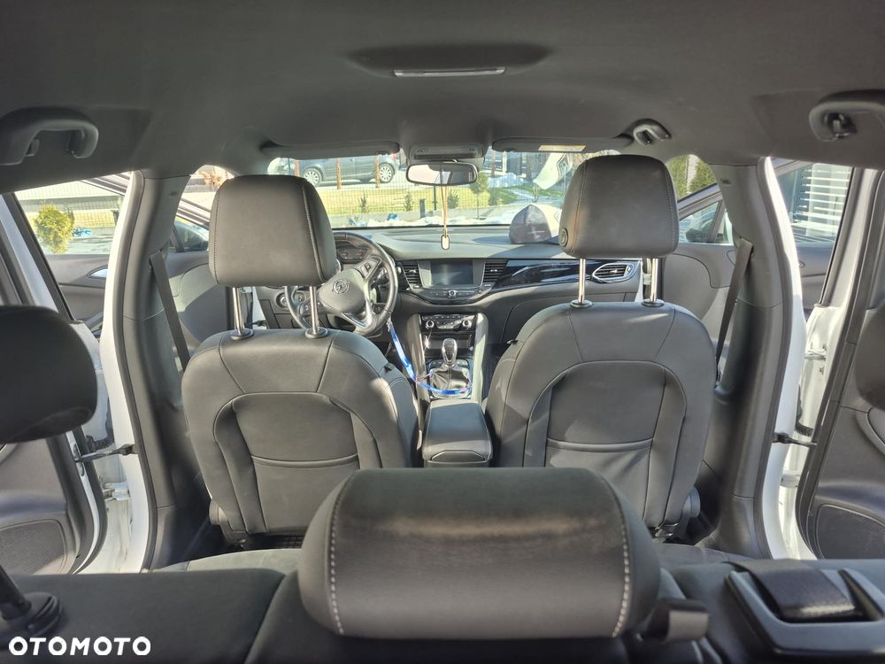 Opel Astra 1.6 T Elite S&S - 4
