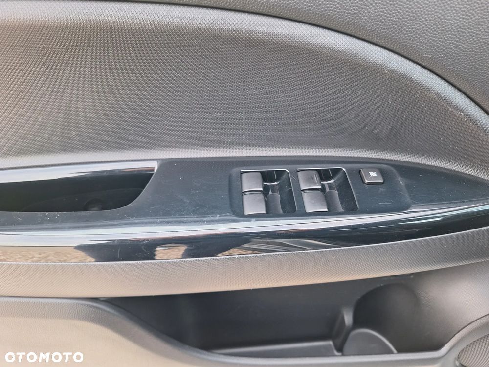 Mitsubishi Space Star 1.2 Clear Tec CVT Edition+ - 26