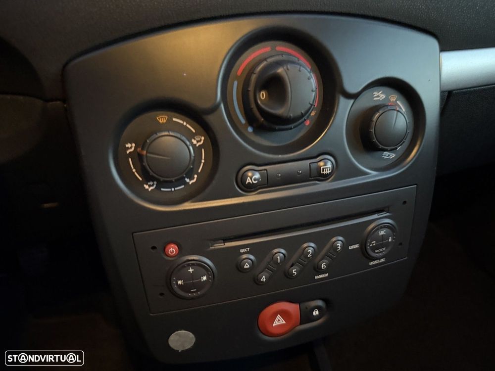 Renault Clio Break 1.2 16V Dynamique - 16