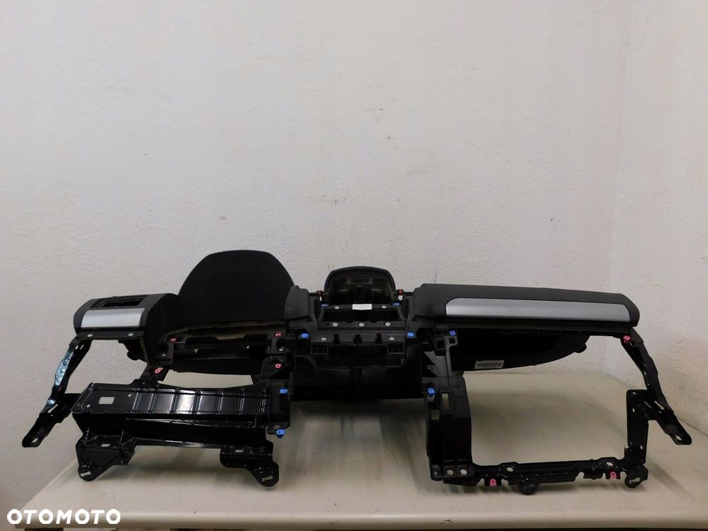 deska kokpit konsola opel zafira b 1.9cdti 07r - 3