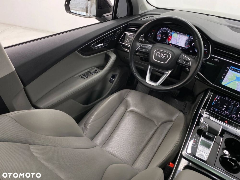 Audi Q7 - 17