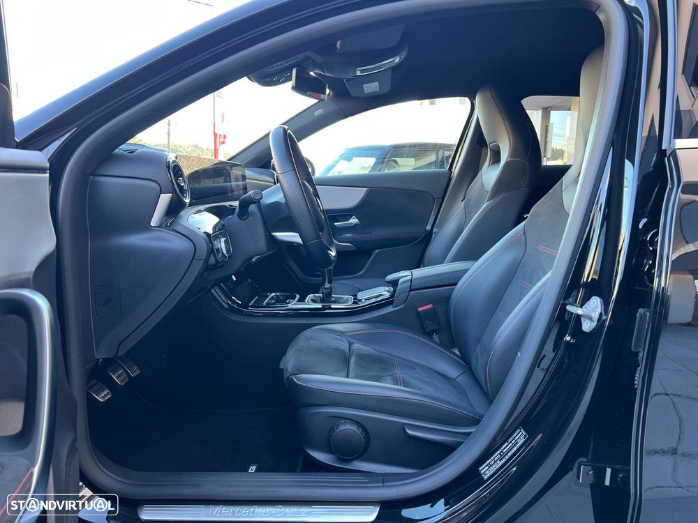 Mercedes-Benz A 180 d AMG Line - 12