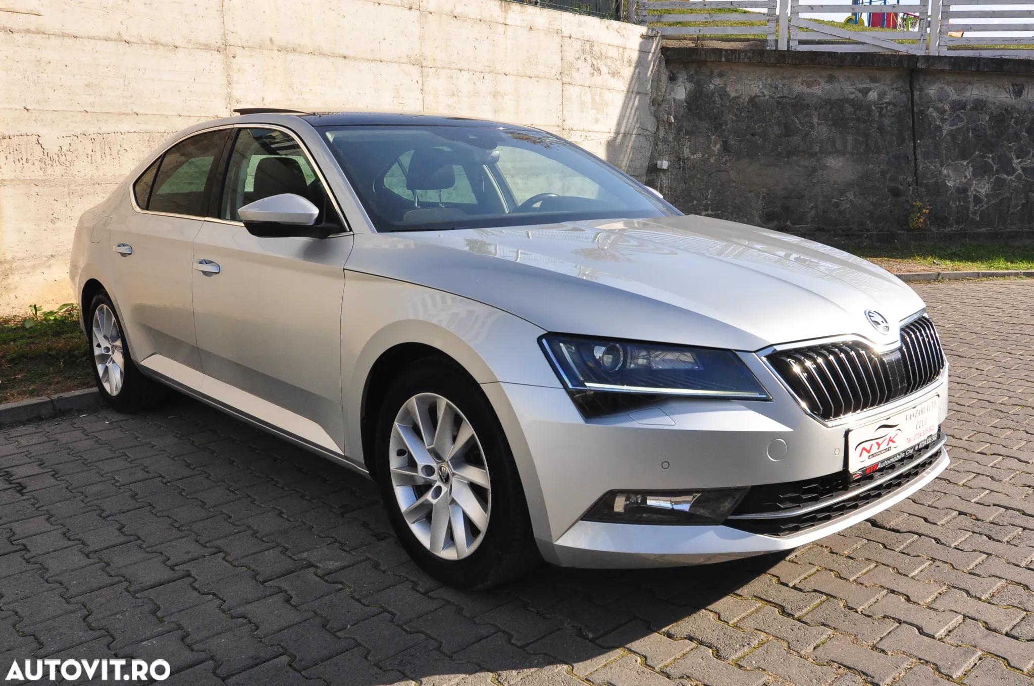 Skoda Superb 1.5 TSI ACT DSG Ambition - 2