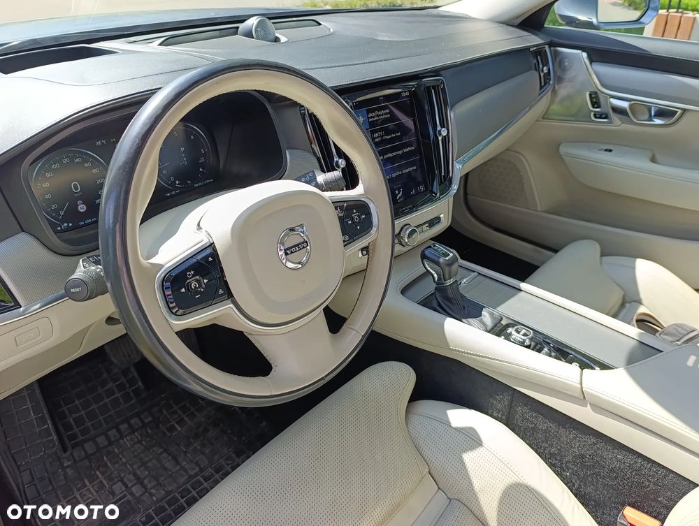 Volvo V90 D4 Inscription - 15