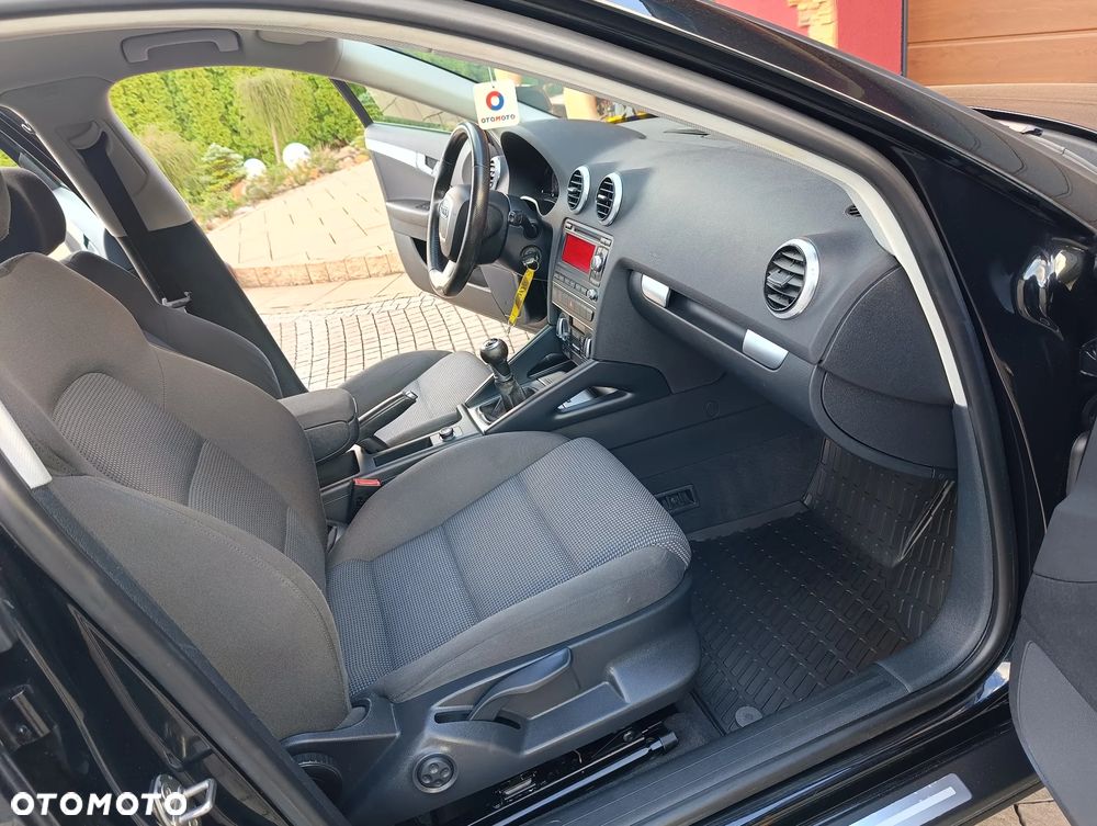 Audi A3 Sportback 2.0 TDI Ambiente - 36