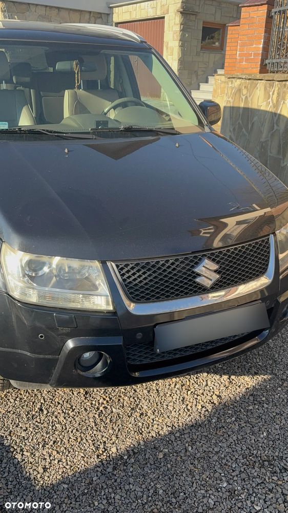 Suzuki Grand Vitara 2.0 Comfort - 1