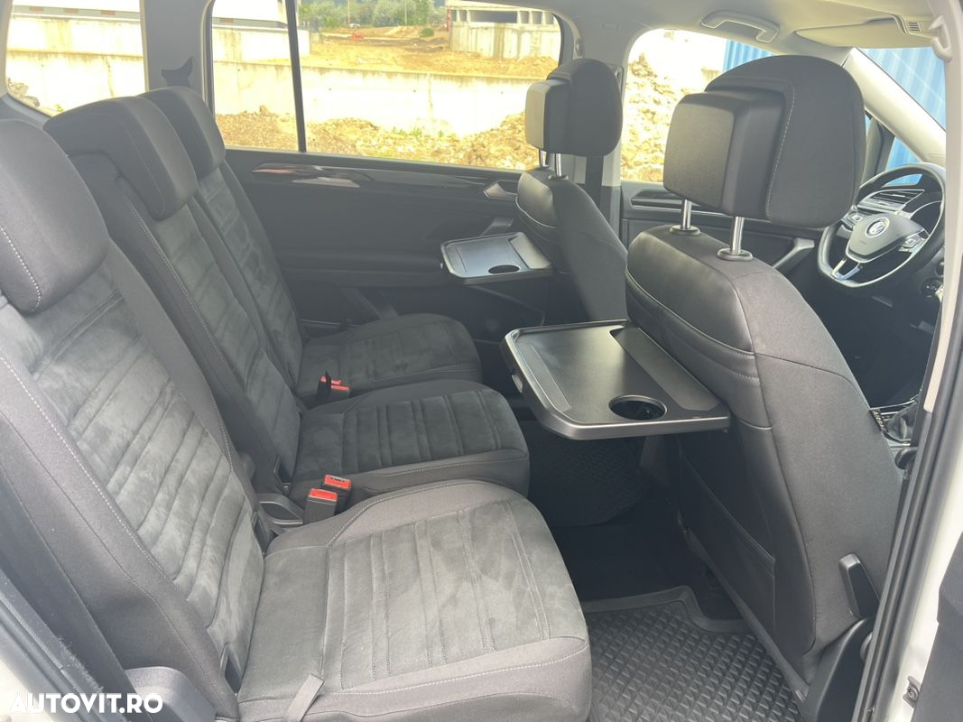 Volkswagen Touran 2.0 TDI DSG Highline - 8