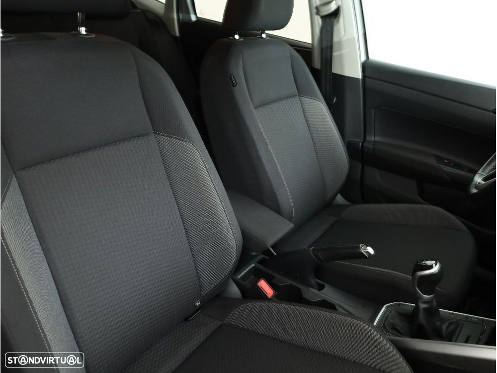 VW Polo 1.0 TSI Urban - 16