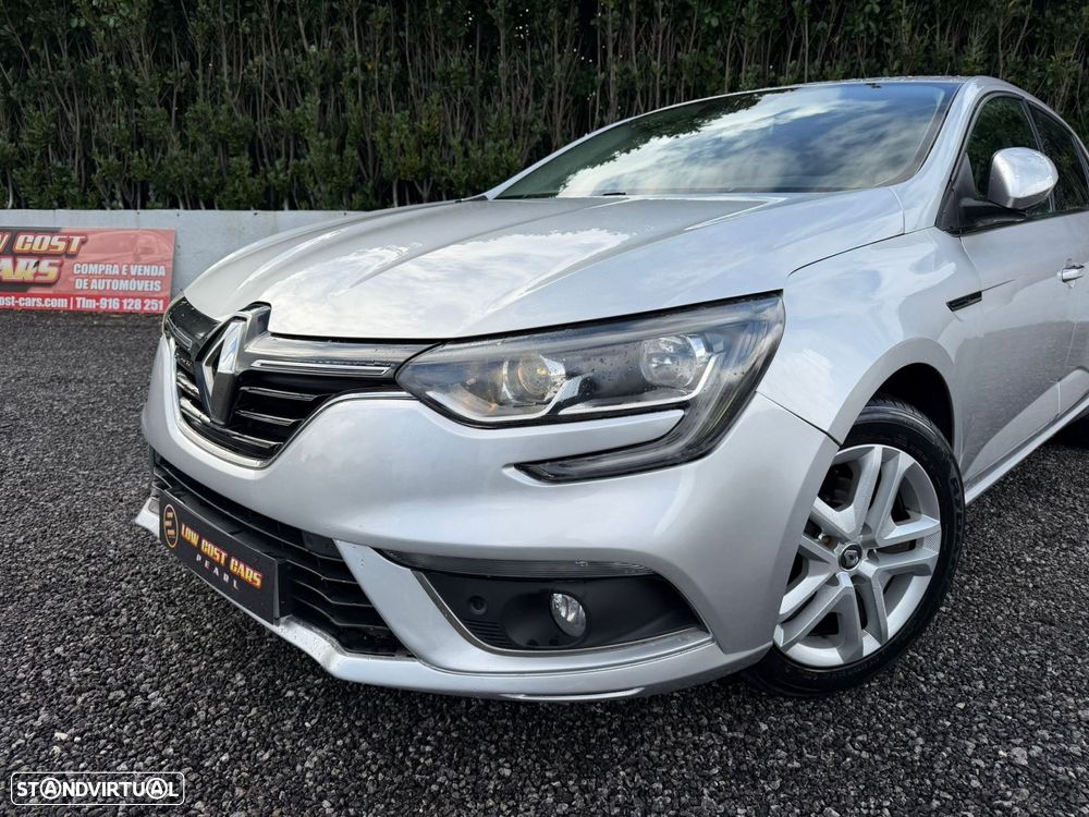 Renault Mégane 1.5 dCi Confort SS - 19