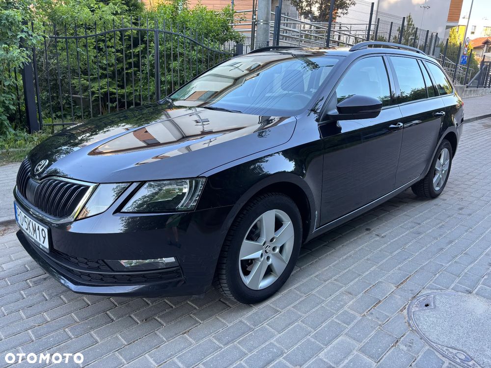 Skoda Octavia 2.0 TDI SCR Ambition DSG - 2